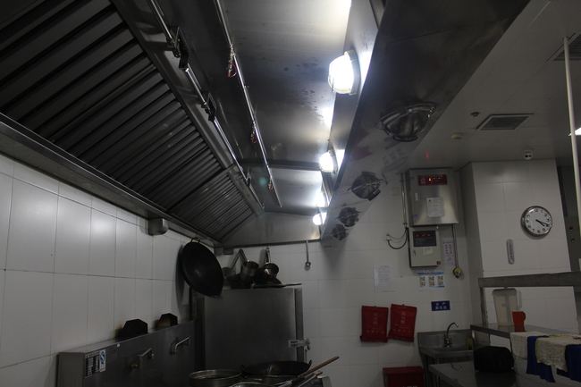 酒店廚房操作間應該配備的消防設備